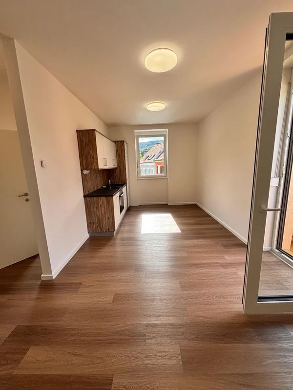 2-Zimmer-Wohnung mit Balkon, Hauptplatz 27 Top 11 – Bild 1