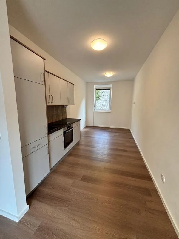 2-Zimmer-Wohnung mit großem Balkon, Hauptplatz 27 Top 7