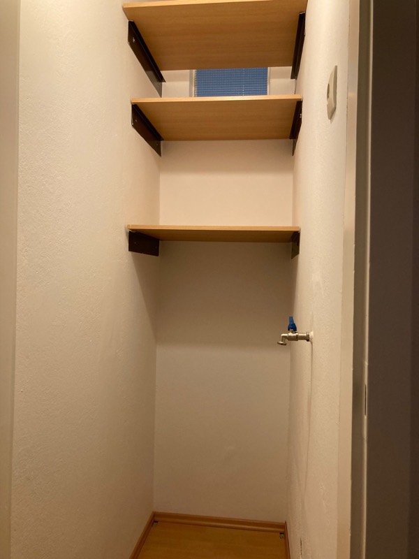 Kompakte Wohnung mit Balkon, Karolingerweg 4 Top 8 – Bild 7