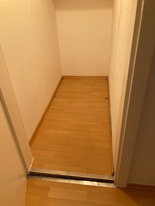 Kompakte Wohnung mit Balkon, Karolingerweg 4 Top 8 – Bild 8